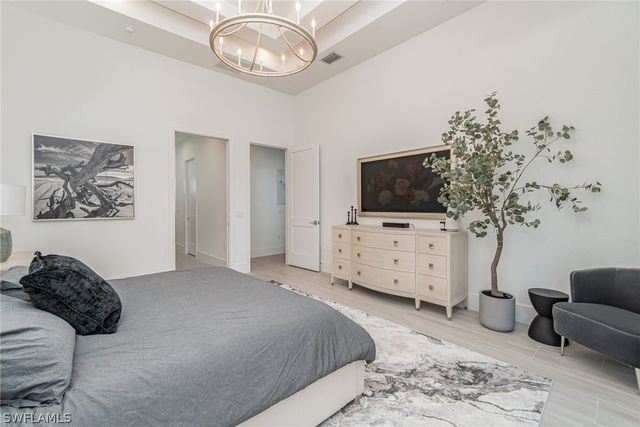 8900 Nevis WAY, Naples, FL 34112