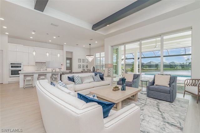 8900 Nevis WAY, Naples, FL 34112