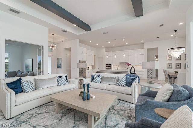 8900 Nevis WAY, Naples, FL 34112