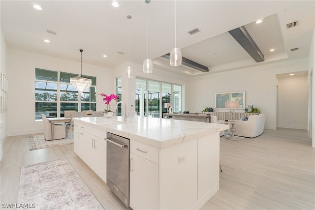 8900 Nevis WAY, Naples, FL 34112