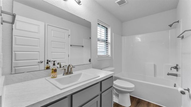 157 HERITAGE PARK LANE, Mulberry, FL 33860