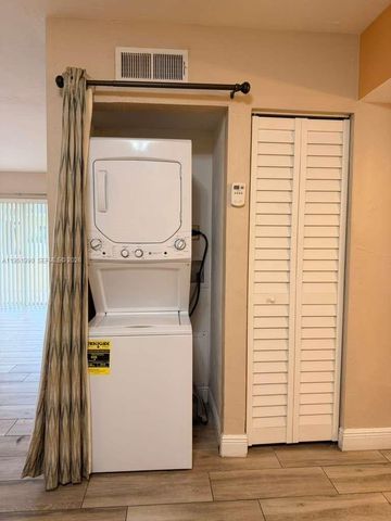 13858 SW 90th Ave 108-KK, Miami, FL 33176