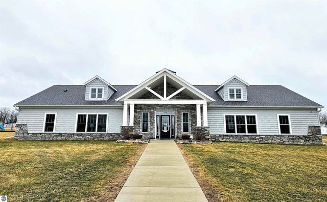 1103 Peachtree Court, Mt Pleasant, MI 48858