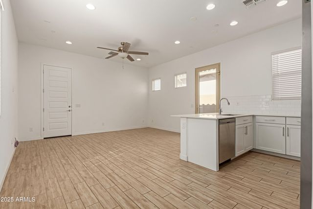 5723 S COYOTE Canyon, Mesa, AZ 85212