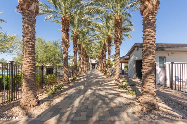 5723 S COYOTE Canyon, Mesa, AZ 85212