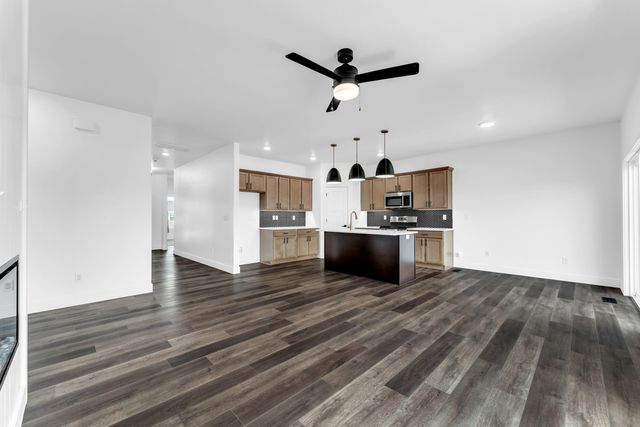 2617 W Goldfinch Drive, Ozark, MO 65721
