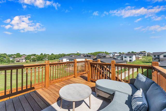 2617 W Goldfinch Drive, Ozark, MO 65721