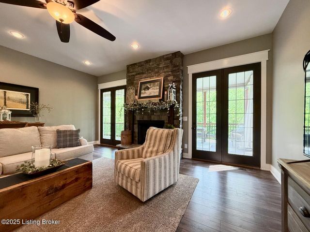 3637 Mt Washington Rd, Taylorsville, KY 40071