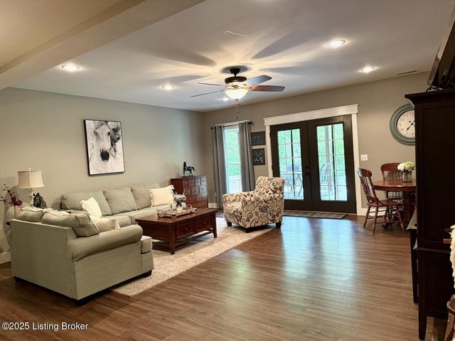 3637 Mt Washington Rd, Taylorsville, KY 40071