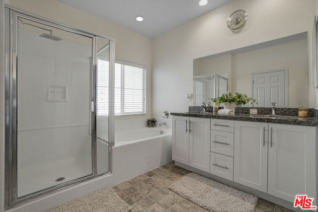 22755 Walnut Park Lane 5, Newhall, CA 91321