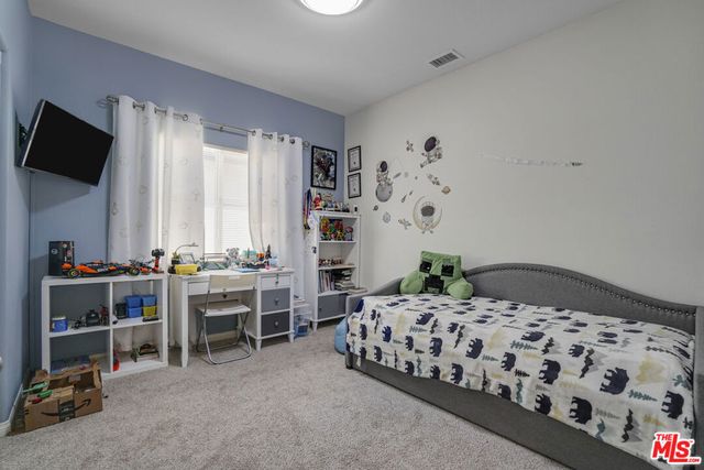 22755 Walnut Park Lane 5, Newhall, CA 91321