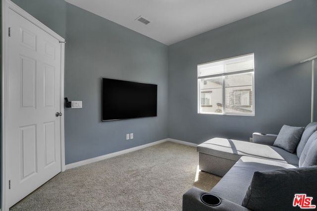 22755 Walnut Park Lane 5, Newhall, CA 91321