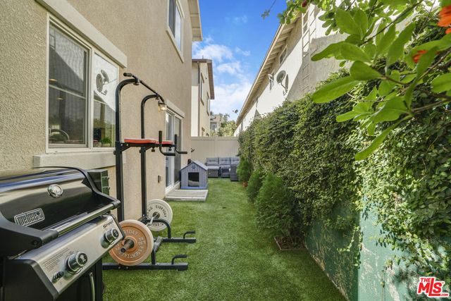 22755 Walnut Park Lane 5, Newhall, CA 91321