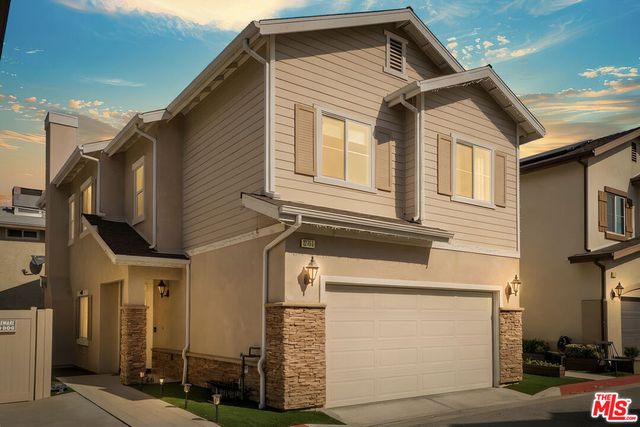 22755 Walnut Park Lane 5, Newhall, CA 91321