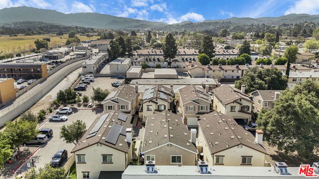 22755 Walnut Park Lane 5, Newhall, CA 91321