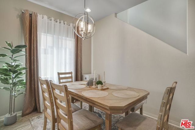 22755 Walnut Park Lane 5, Newhall, CA 91321