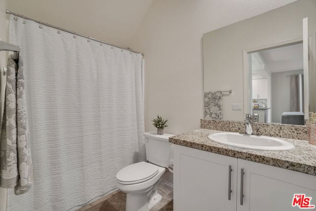 22755 Walnut Park Lane 5, Newhall, CA 91321