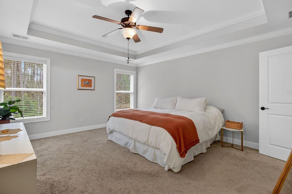 Image 20 of property listing at 2111 Oyster Reef Lane, Mount Pleasant, SC 29466