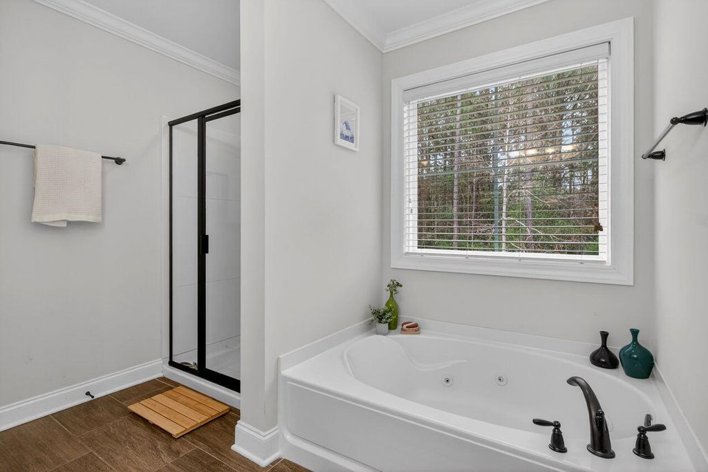 Image 22 of property listing at 2111 Oyster Reef Lane, Mount Pleasant, SC 29466