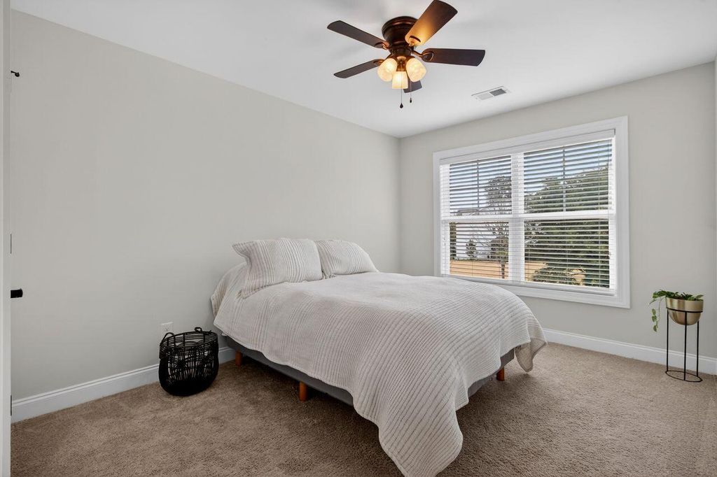 Image 24 of property listing at 2111 Oyster Reef Lane, Mount Pleasant, SC 29466