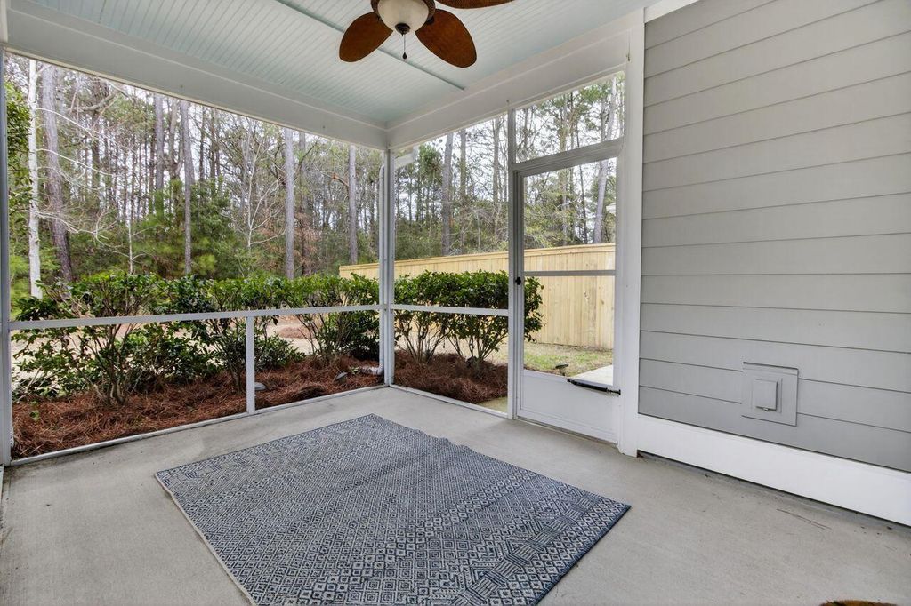 Image 30 of property listing at 2111 Oyster Reef Lane, Mount Pleasant, SC 29466