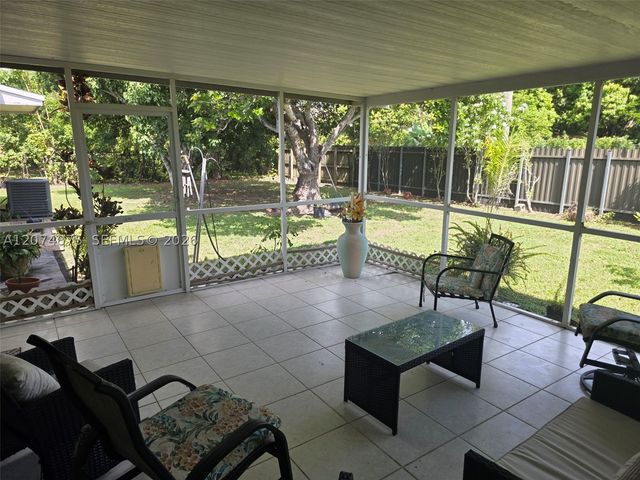 15905 SW 280th St, Homestead, FL 33031
