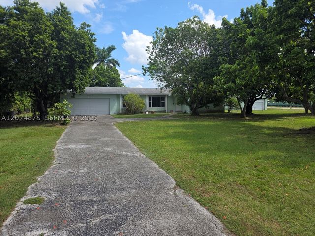 15905 SW 280th St, Homestead, FL 33031