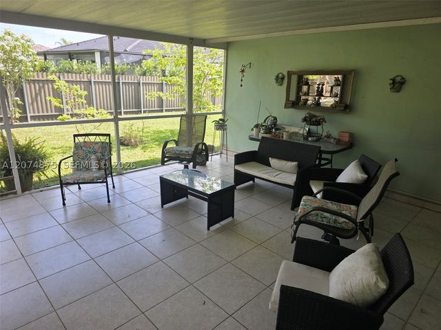 15905 SW 280th St, Homestead, FL 33031