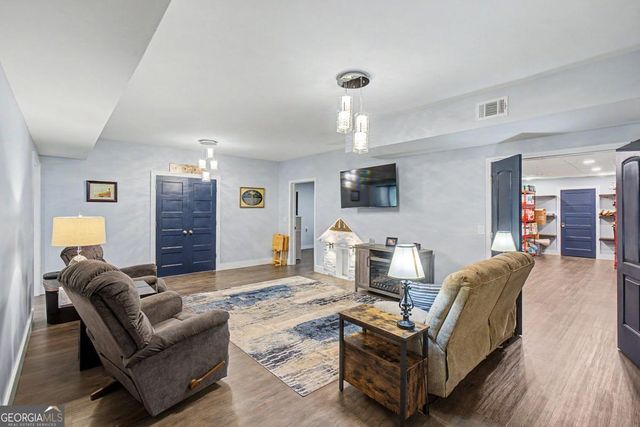 401 The Falls Of Cherokee Drive, Canton, GA 30114