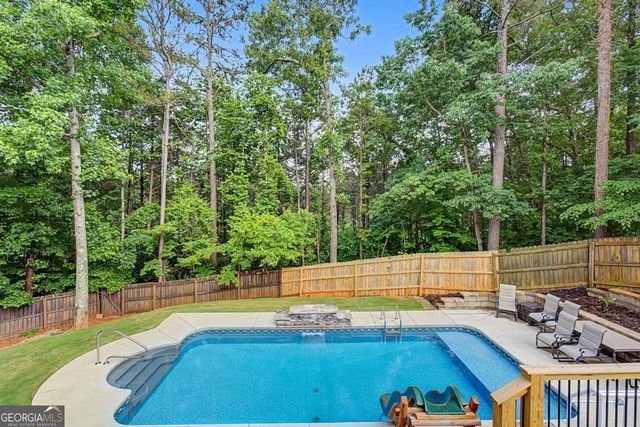401 The Falls Of Cherokee Drive, Canton, GA 30114
