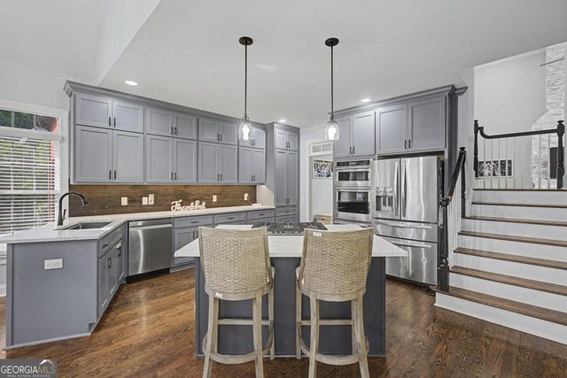 401 The Falls Of Cherokee Drive, Canton, GA 30114