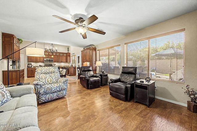 878 W Windhaven Avenue, Gilbert, AZ 85233