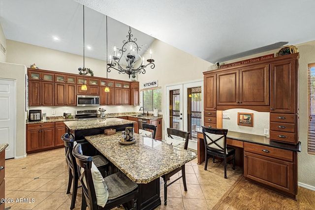 878 W Windhaven Avenue, Gilbert, AZ 85233