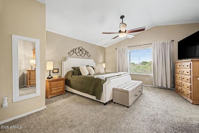 878 W Windhaven Avenue, Gilbert, AZ 85233