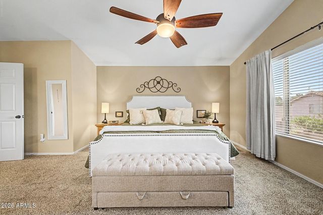 878 W Windhaven Avenue, Gilbert, AZ 85233