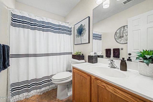 878 W Windhaven Avenue, Gilbert, AZ 85233