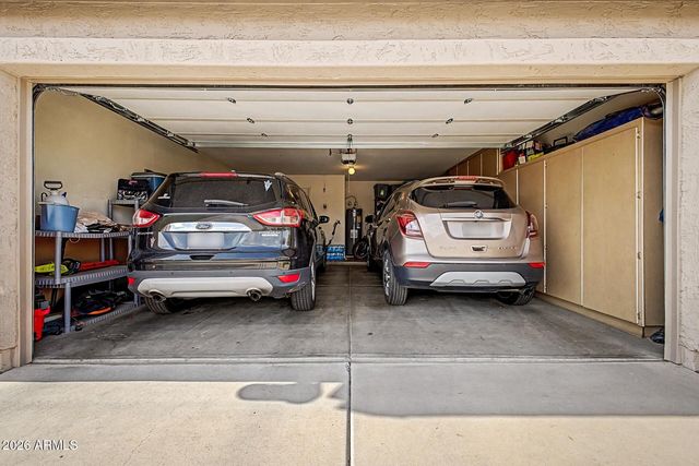 878 W Windhaven Avenue, Gilbert, AZ 85233
