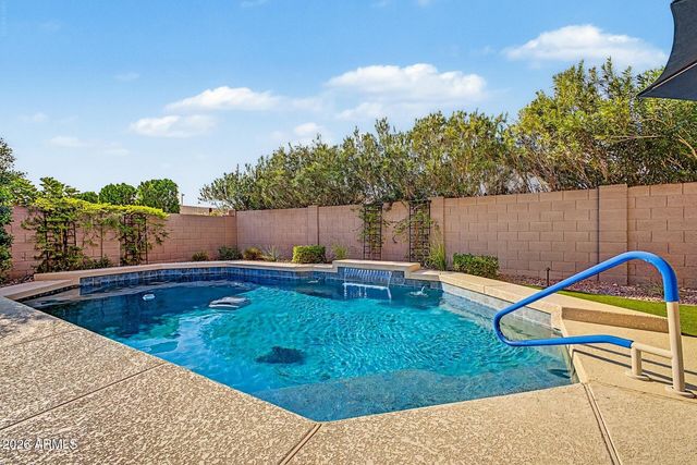 878 W Windhaven Avenue, Gilbert, AZ 85233