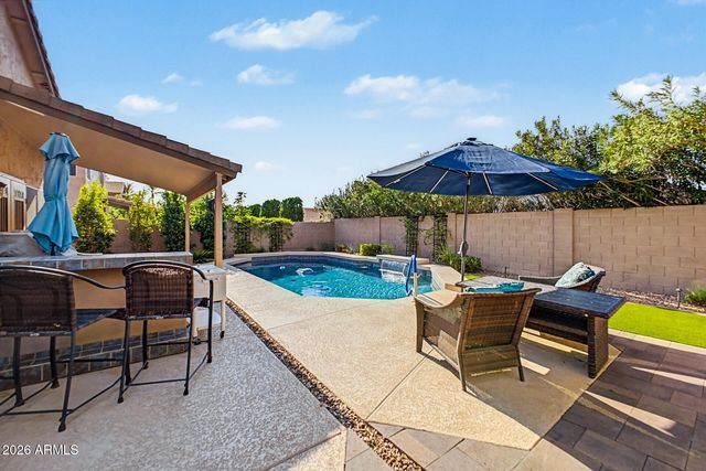 878 W Windhaven Avenue, Gilbert, AZ 85233