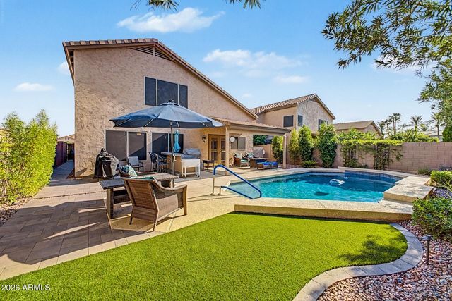 878 W Windhaven Avenue, Gilbert, AZ 85233