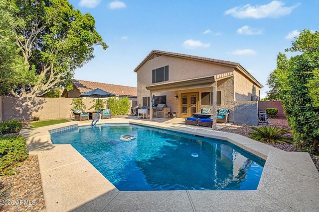 878 W Windhaven Avenue, Gilbert, AZ 85233