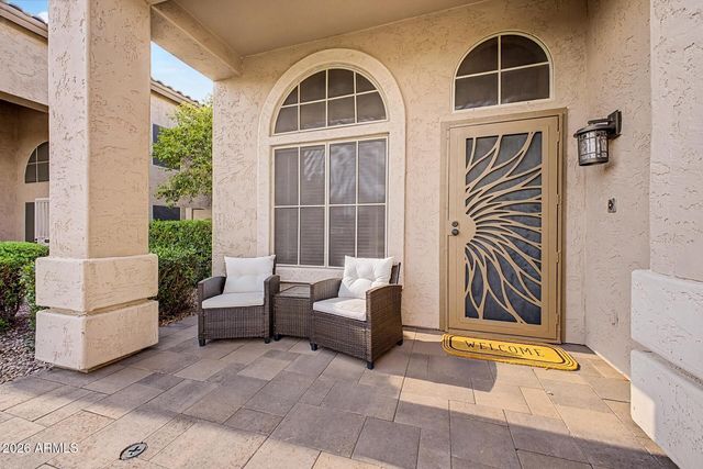878 W Windhaven Avenue, Gilbert, AZ 85233