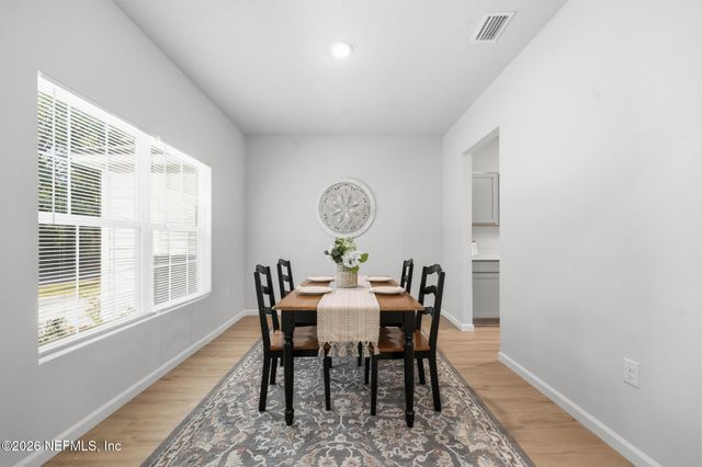 7958 HAMMOND Boulevard, Jacksonville, FL 32220