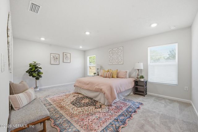 7958 HAMMOND Boulevard, Jacksonville, FL 32220