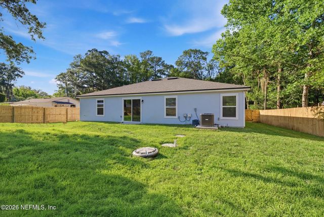7958 HAMMOND Boulevard, Jacksonville, FL 32220