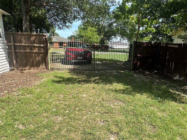 1602 Bruce Drive, Garland, TX 75043