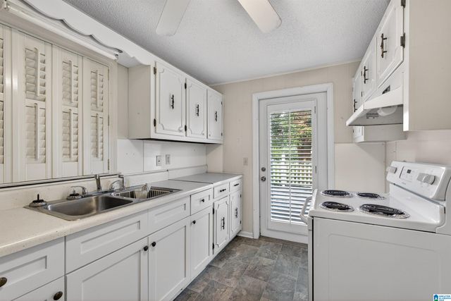 1003 7TH STREET S, Clanton, AL 35045
