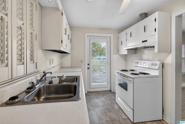1003 7TH STREET S, Clanton, AL 35045