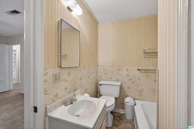 1003 7TH STREET S, Clanton, AL 35045