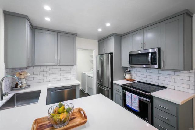 3969 Mahaila Avenue 101, San Diego, CA 92122